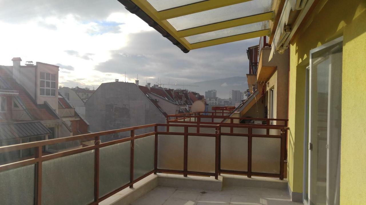 Modern Apartment Sofia Center Εξωτερικό φωτογραφία
