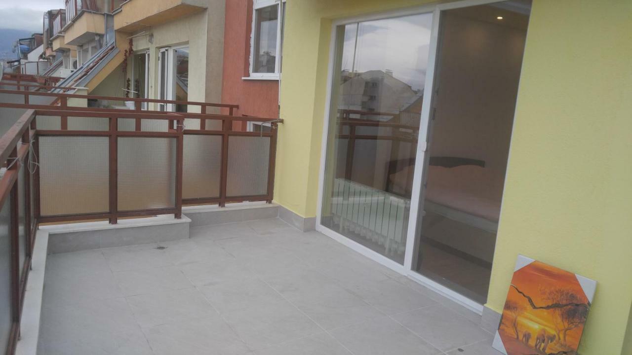 Modern Apartment Sofia Center Εξωτερικό φωτογραφία