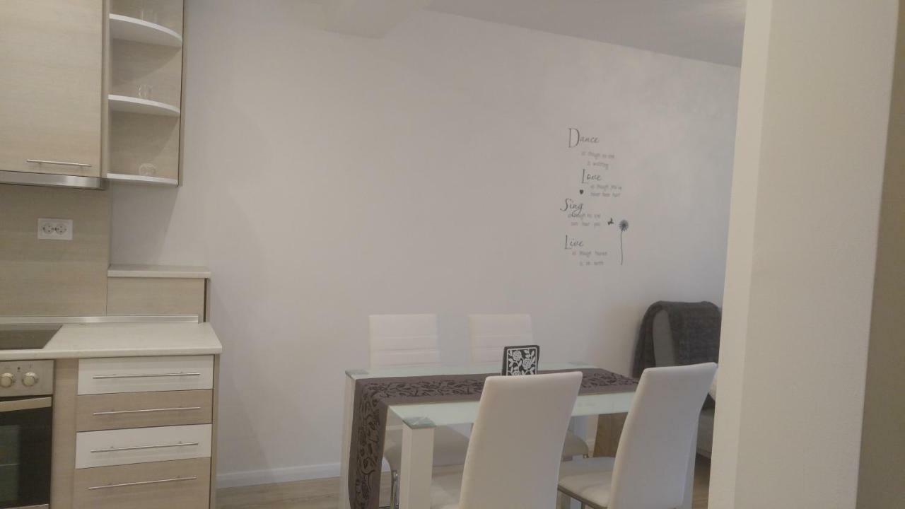 Modern Apartment Sofia Center Εξωτερικό φωτογραφία