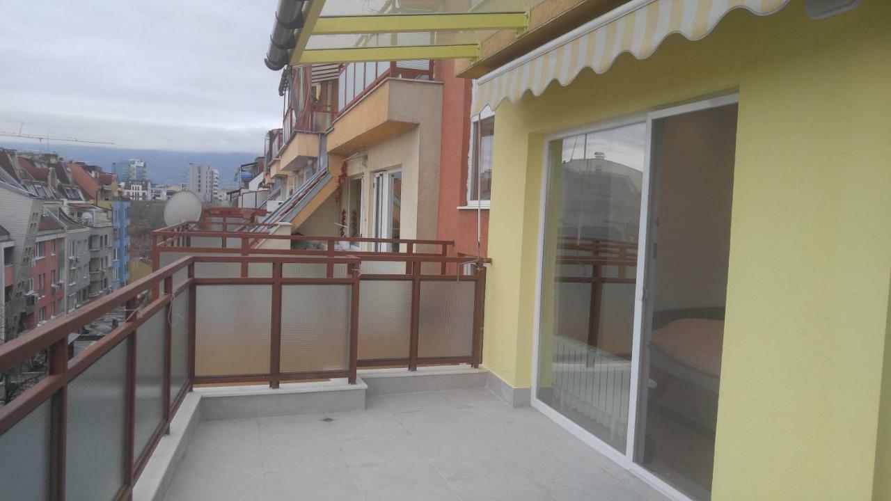 Modern Apartment Sofia Center Εξωτερικό φωτογραφία