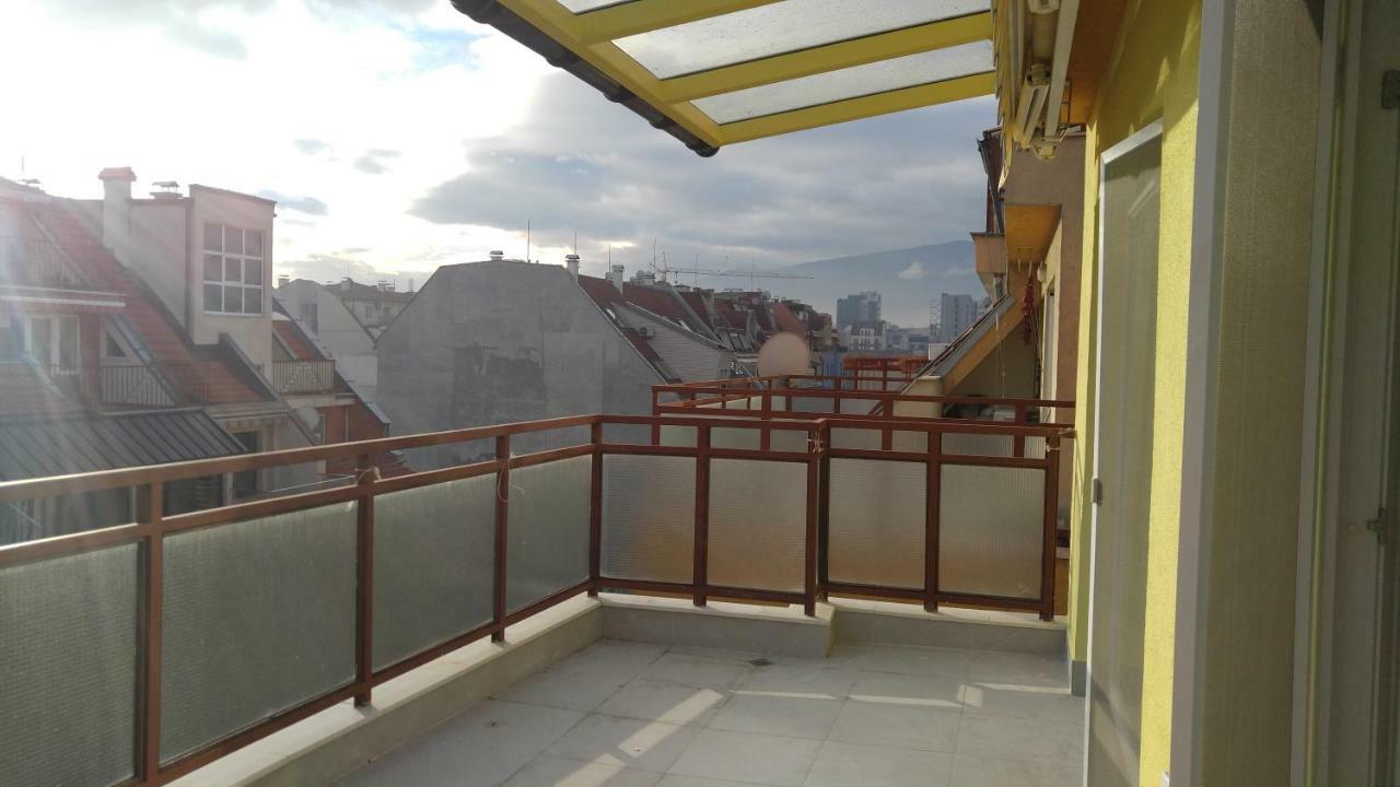 Modern Apartment Sofia Center Εξωτερικό φωτογραφία